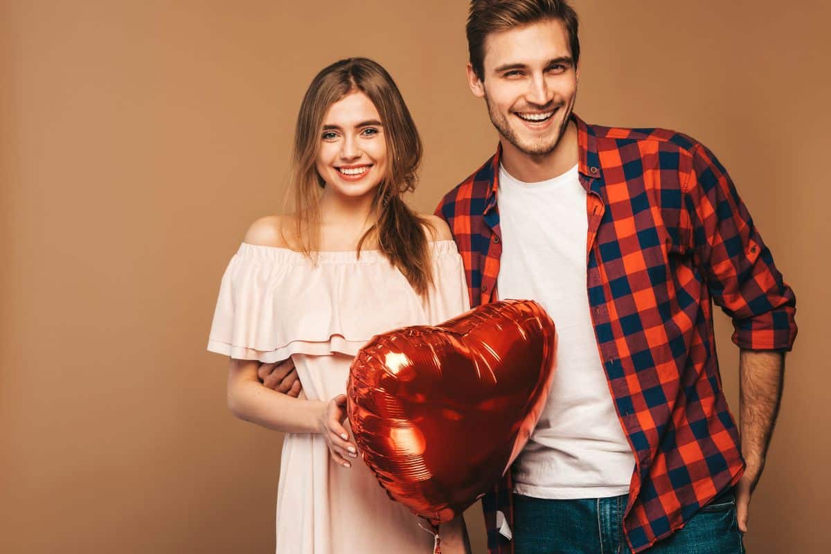 Fall in Love with Your Smile This Valentine’s Day!